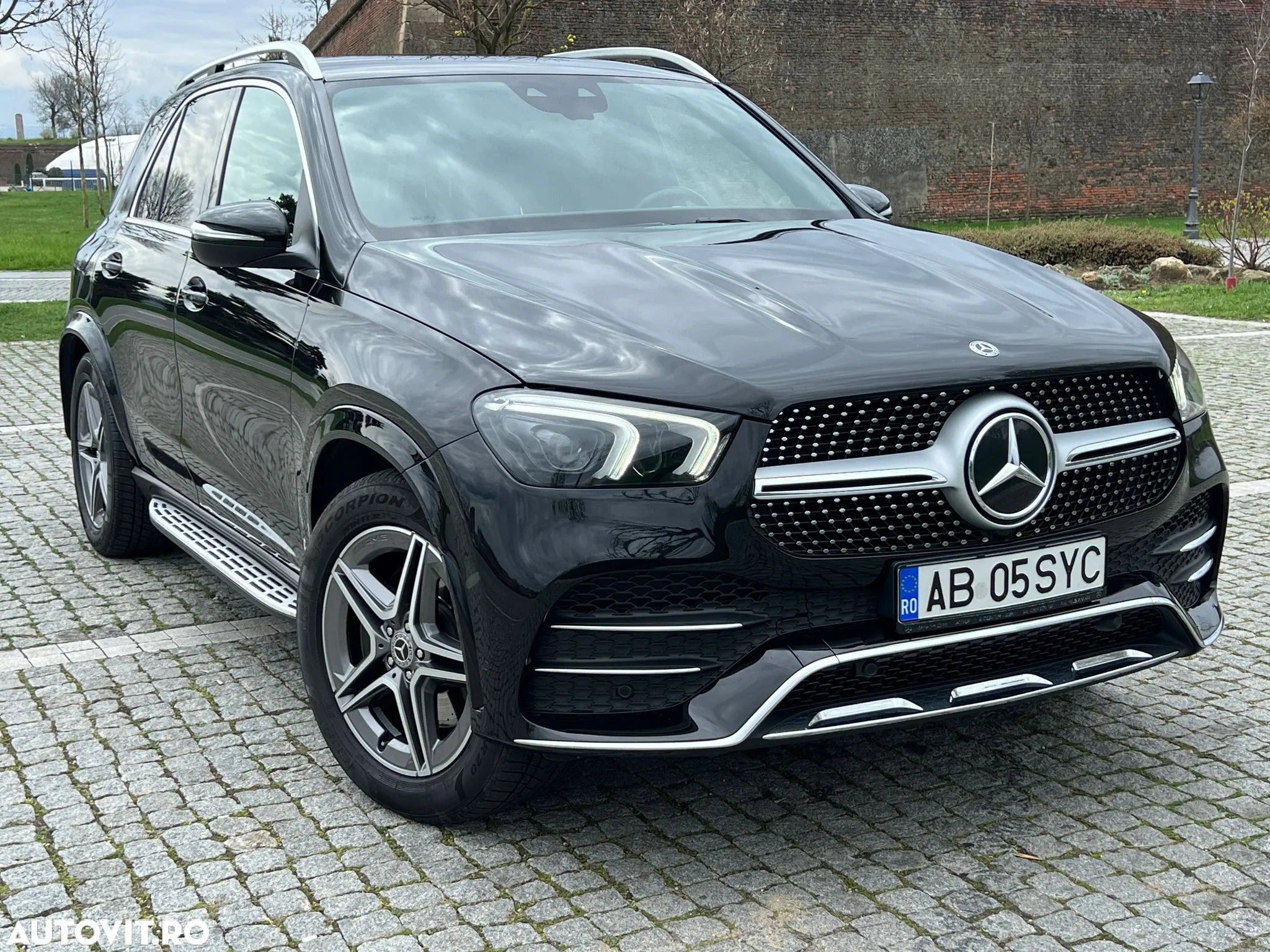 Mercedes-Benz GLE 300 d 4MATIC - 12