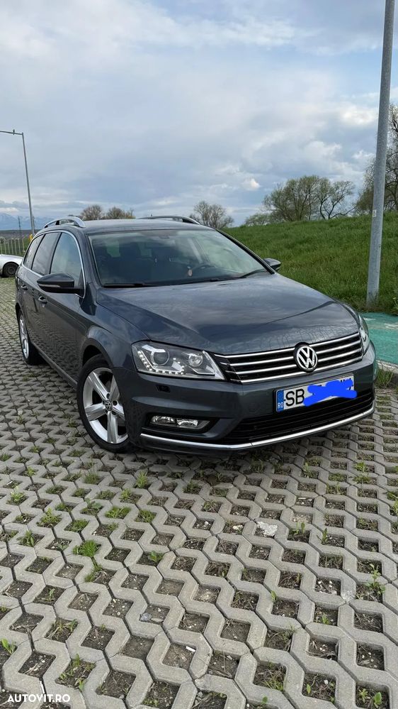 Volkswagen Passat Variant 2.0 TDI BlueMotion Technology R-Line - 2