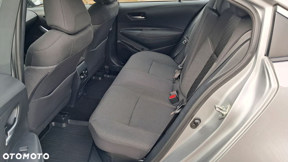 Toyota Corolla 1.8 Hybrid Comfort - 18