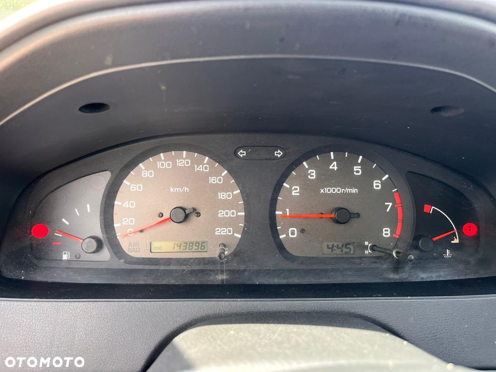 Nissan Almera 1.4 GX - 15