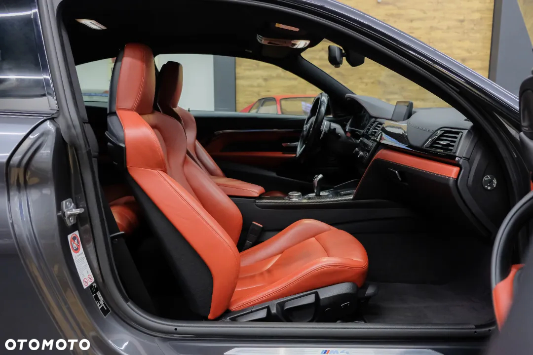 BMW M4 DKG - 11