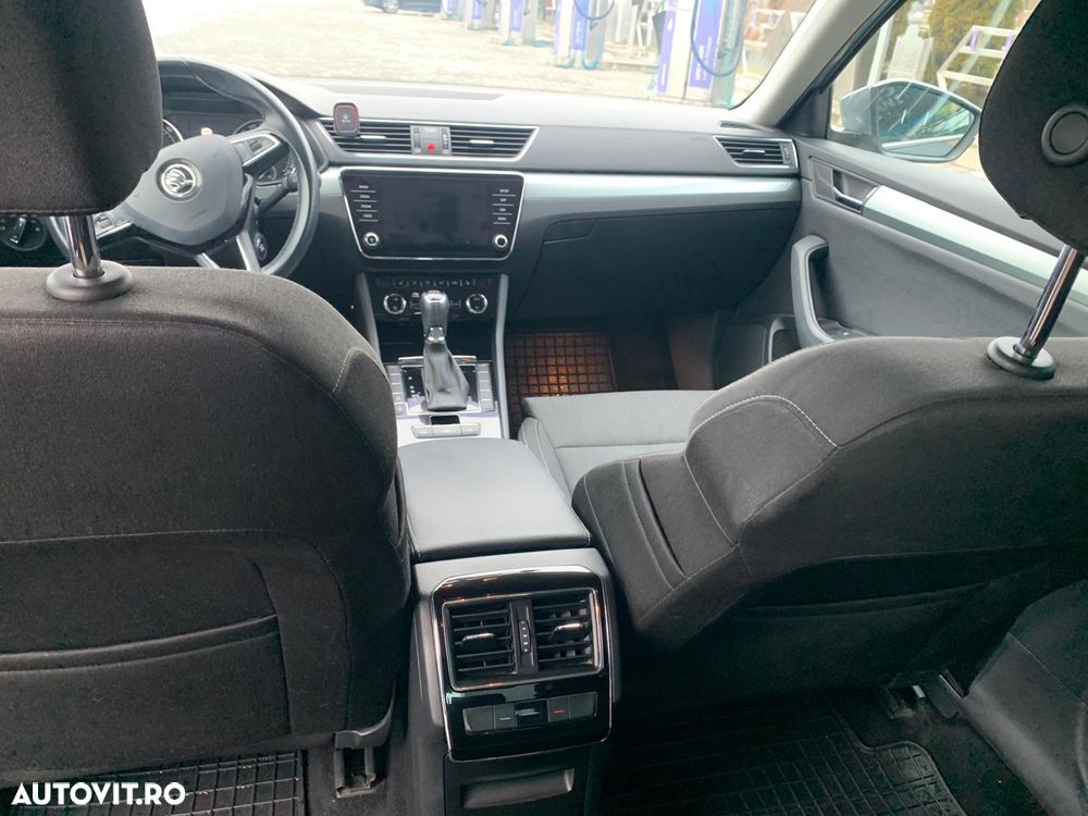 Skoda Superb 2.0 TDI DSG Ambition - 9