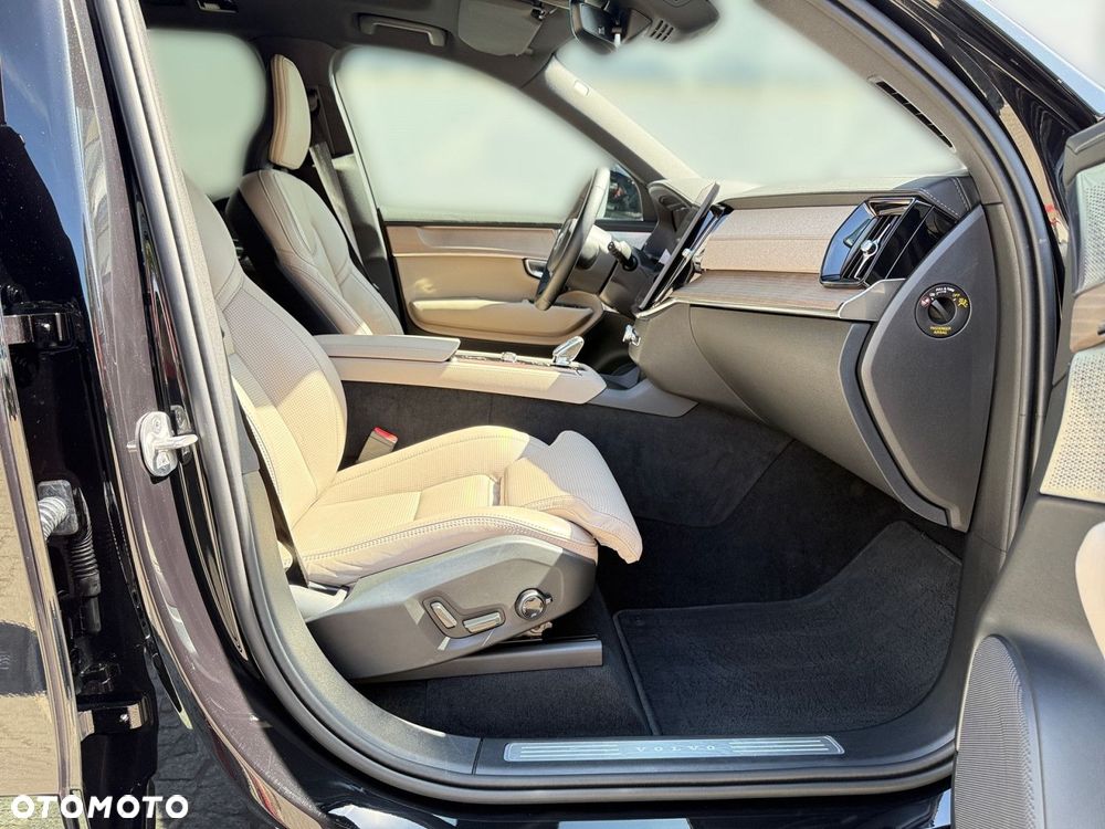 Volvo XC 90 - 25