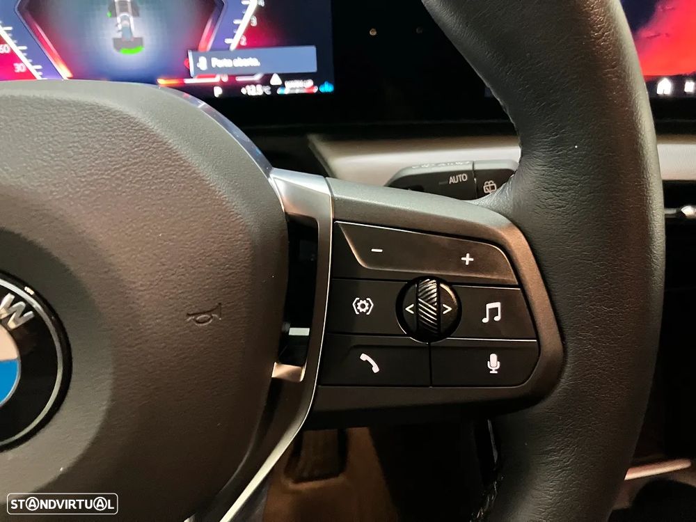 BMW X1 sDrive18i - 39