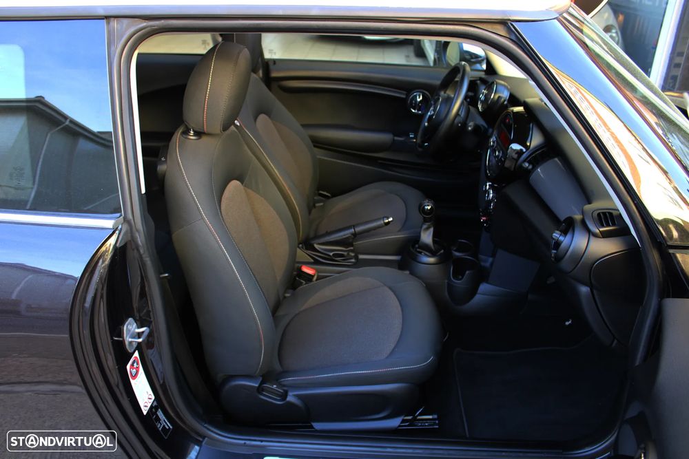 MINI 3 Portas Cooper D Metropolitan - 7