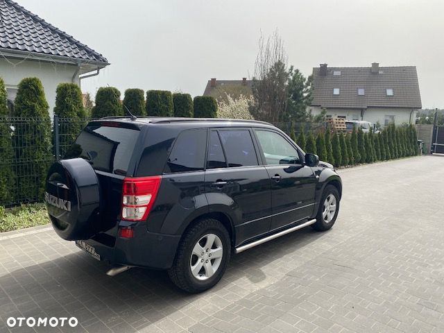 Suzuki Grand Vitara 2.0 - 4