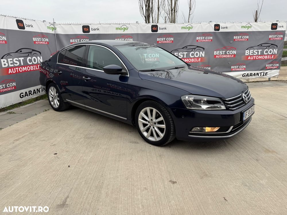 Volkswagen Passat - 1