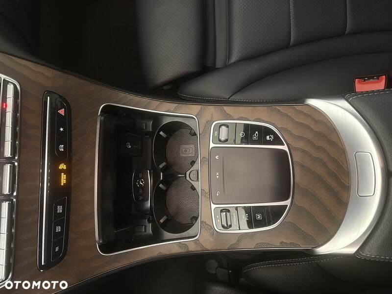 Mercedes-Benz GLC - 18
