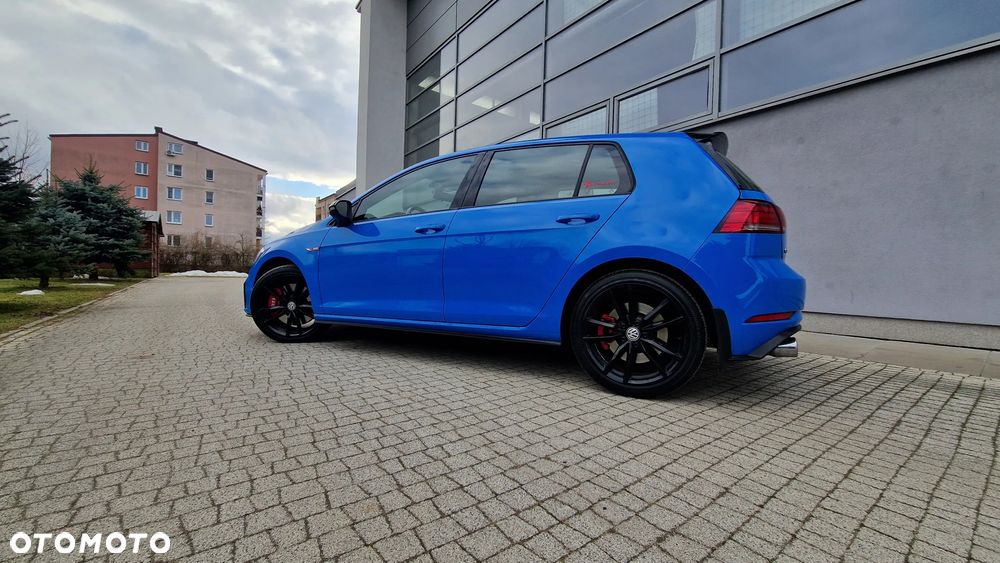 Volkswagen Golf - 14