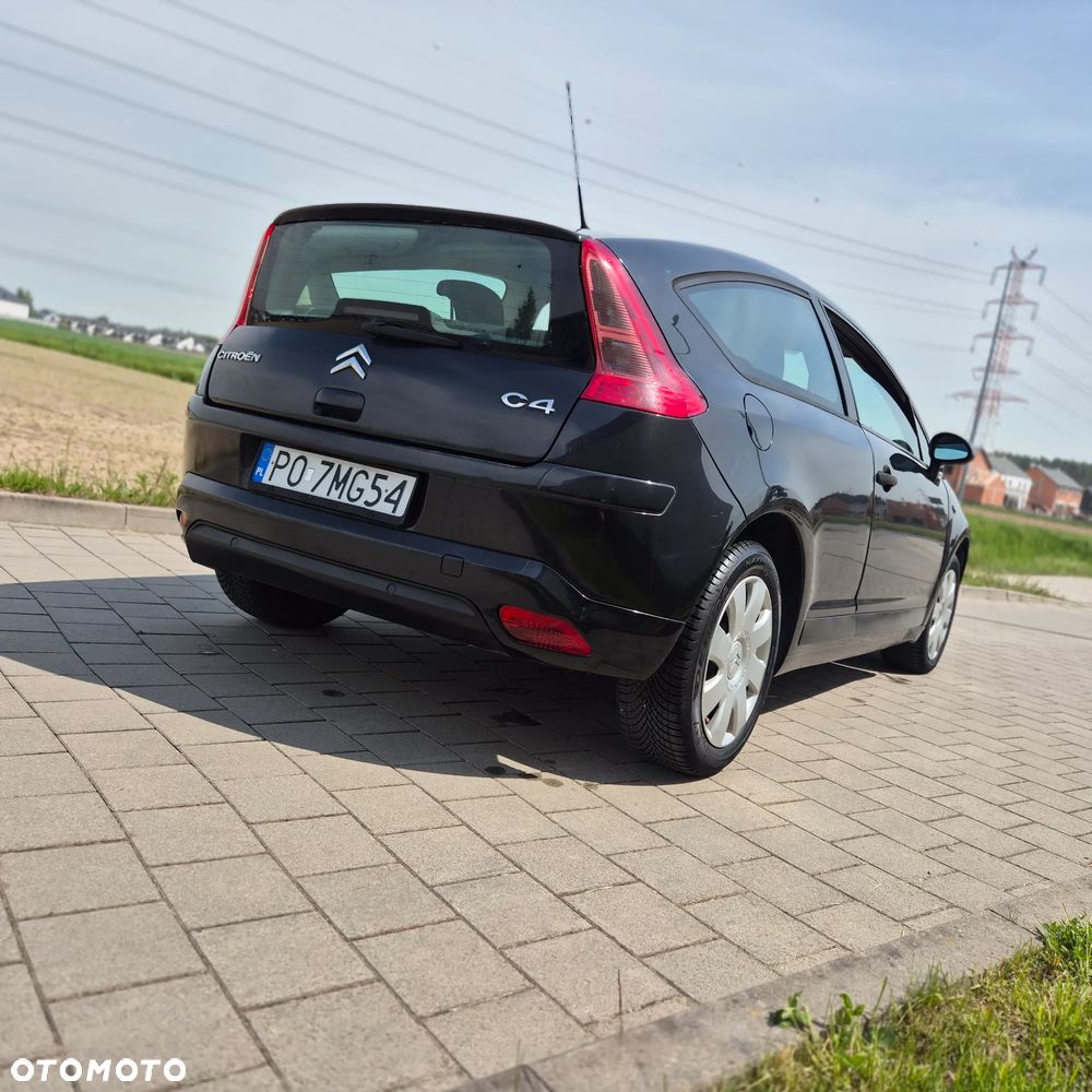 Citroën C4 1.4 16V Impress - 4