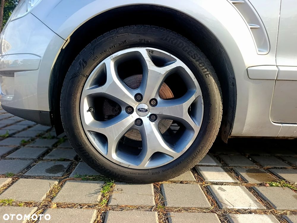 Ford S-Max - 25