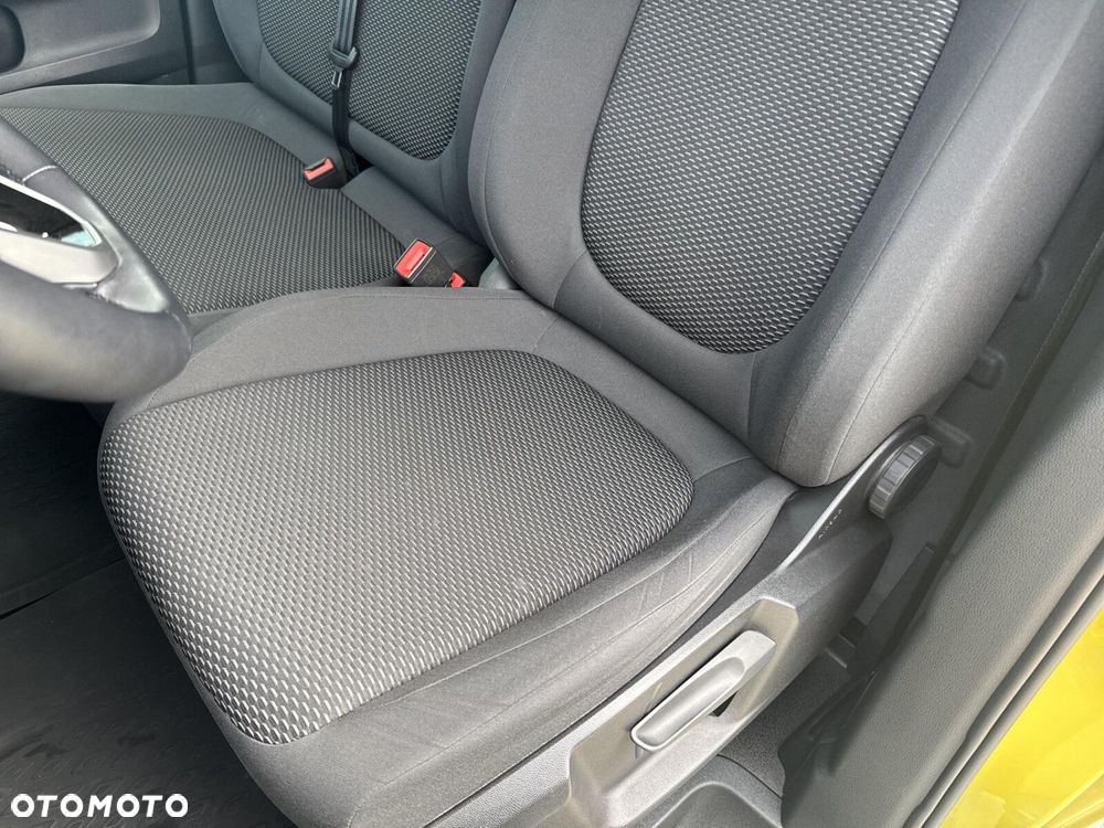 Volkswagen ID. Buzz Cargo 150 kW (204 PS) / skrzynia biegów: automatyczna 1 biegowa rozstaw osi: 2988 mm - 12