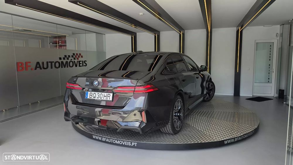 BMW i5 eDrive40 Pack Desportivo M Pro - 5