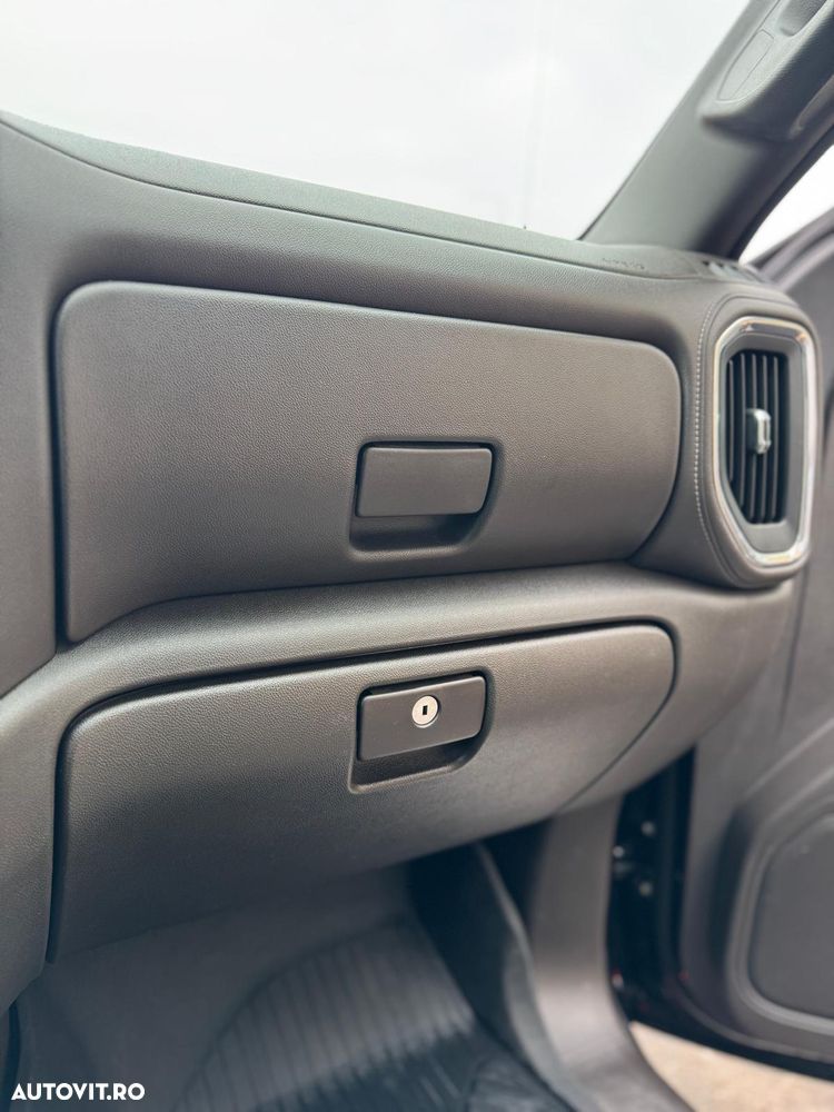 Chevrolet Silverado - 19