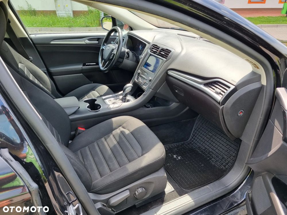 Ford Mondeo 2.0 Hybrid Trend - 11