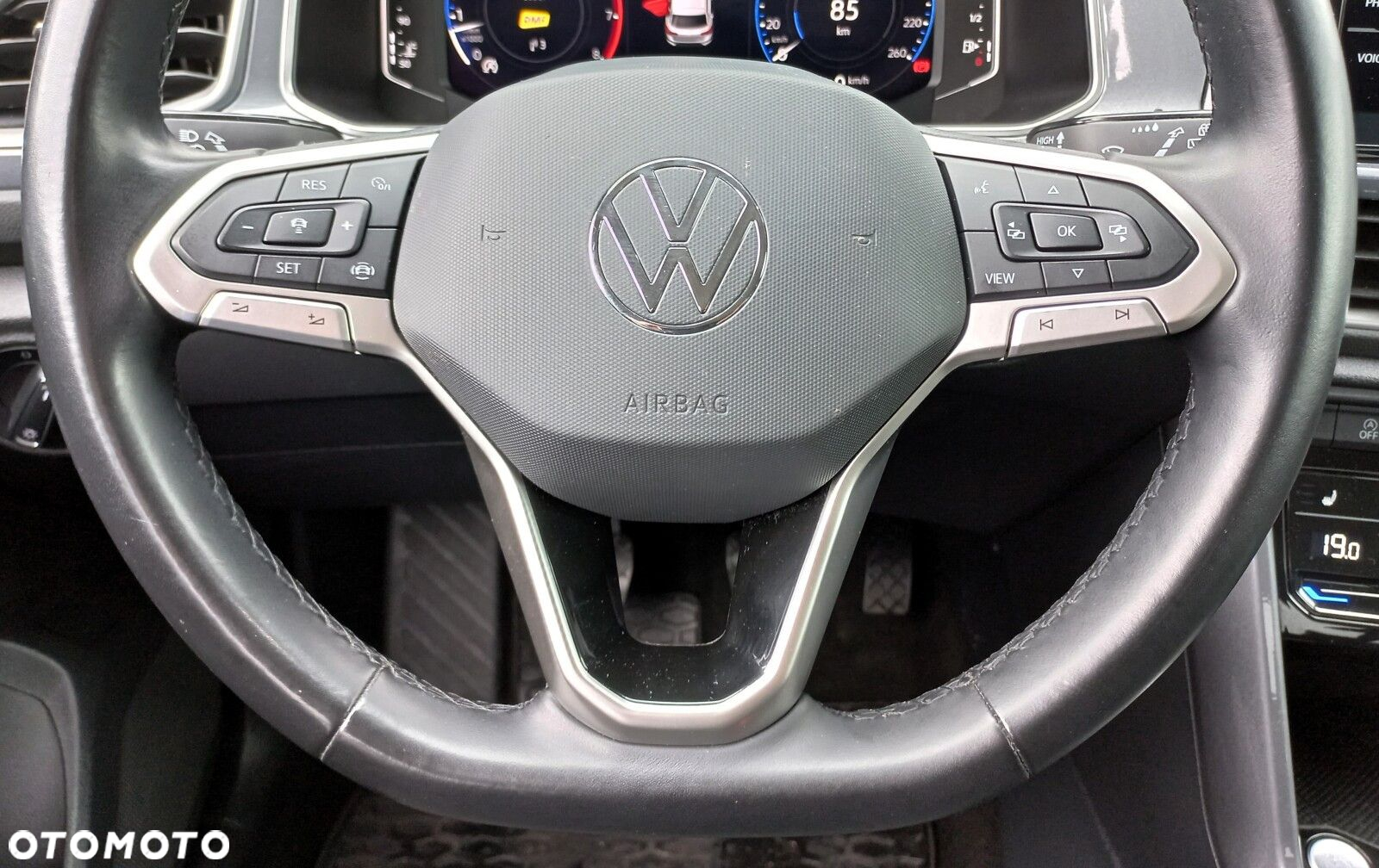Volkswagen T-Roc - 19