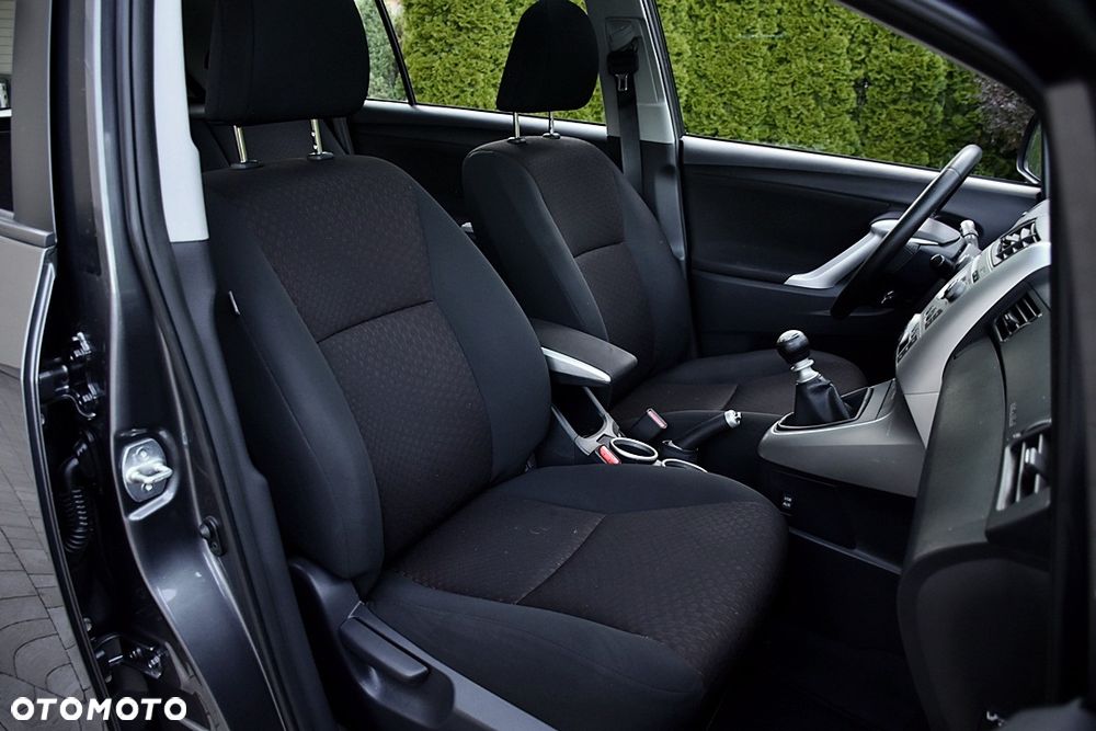 Toyota Verso 1.8 7-Sitzer Skyview Edition - 31