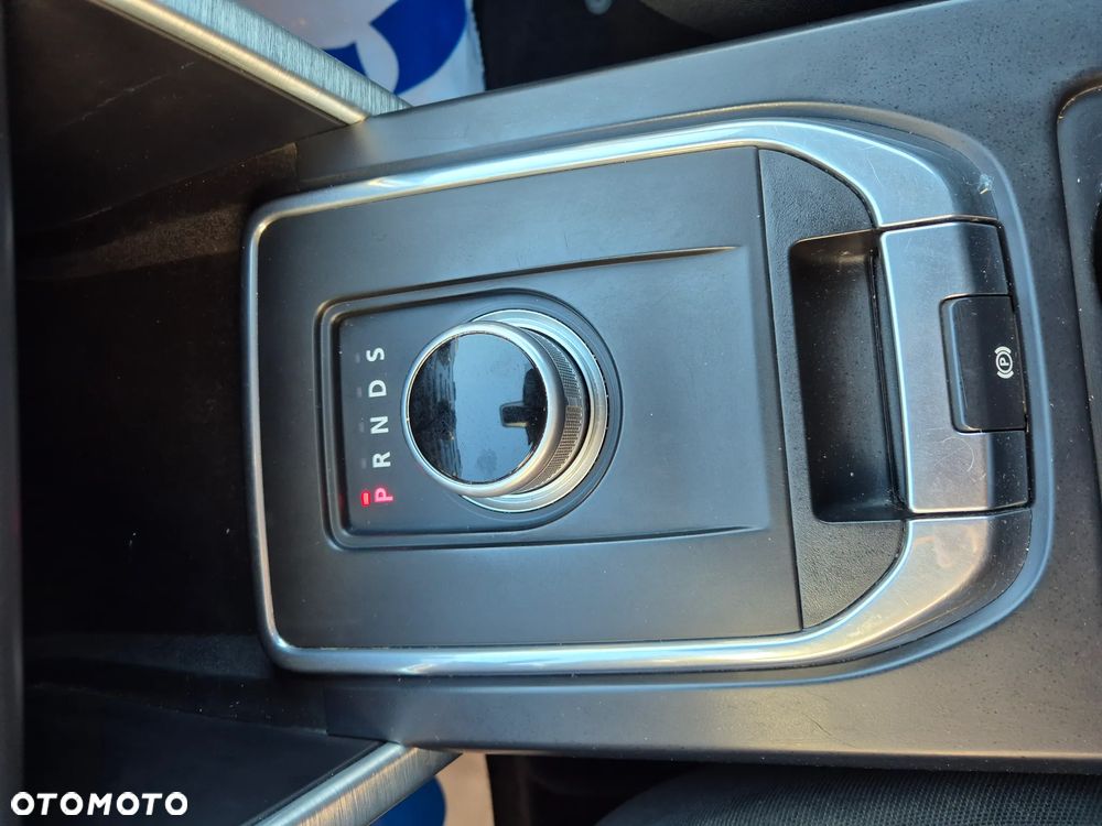 Land Rover Discovery Sport 2.0 D150 - 17