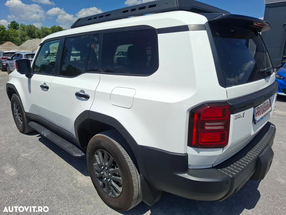 Toyota Land Cruiser 250 - 2