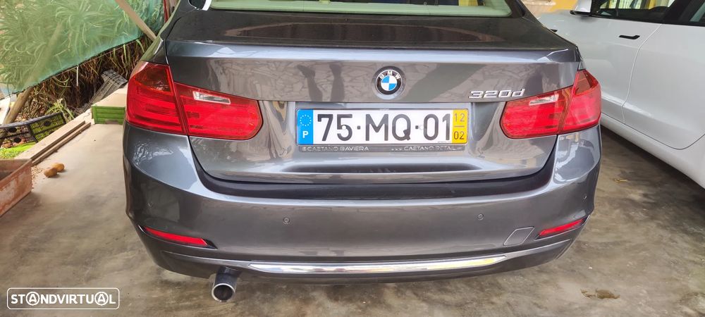 BMW 320 d Line Luxury - 3