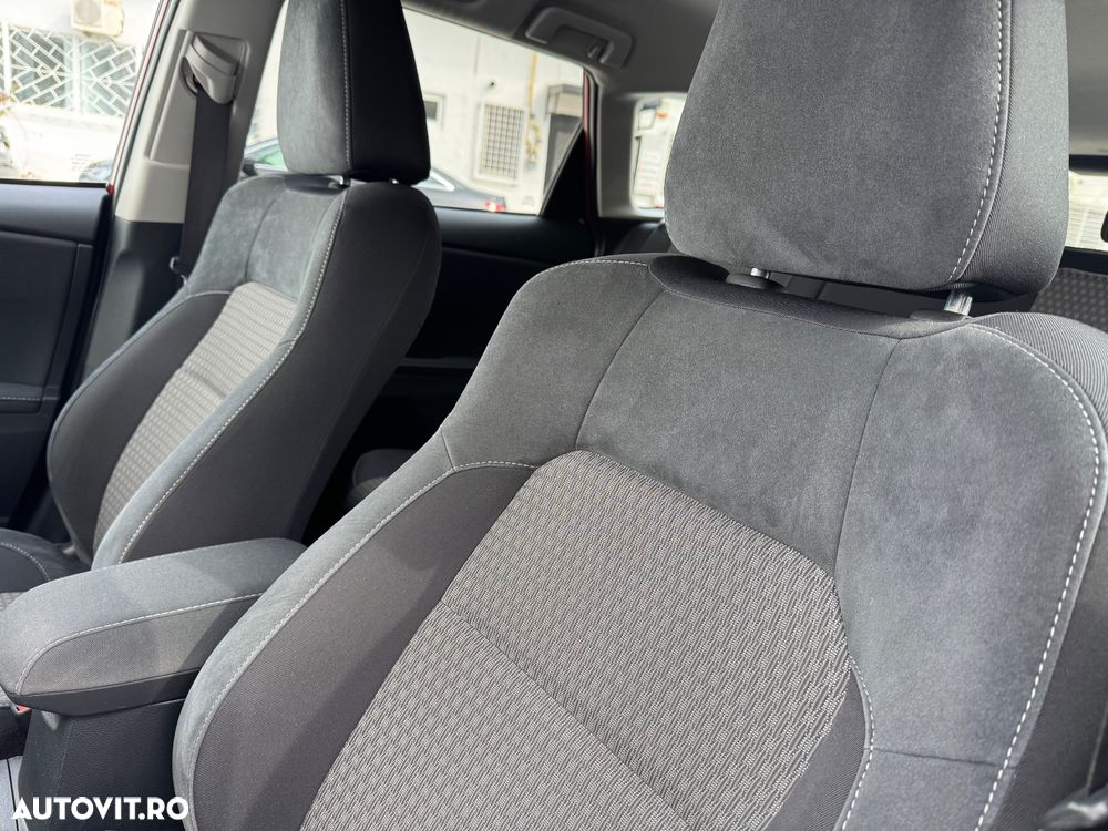 Toyota Auris 1.8 L VVT-i Sol+ - 9