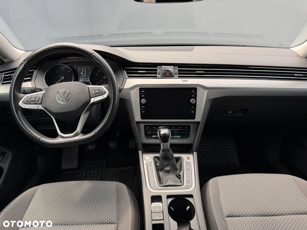 Volkswagen Passat 2.0 TDI EVO Elegance - 27