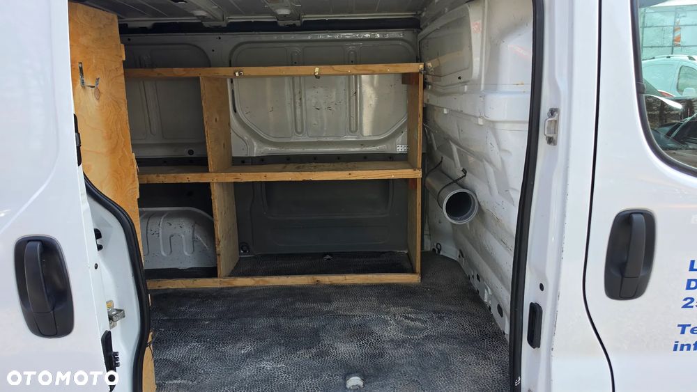 Renault TRAFIC - 16