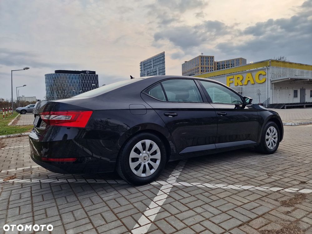 Skoda Superb 1.4 TSI Ambition - 9