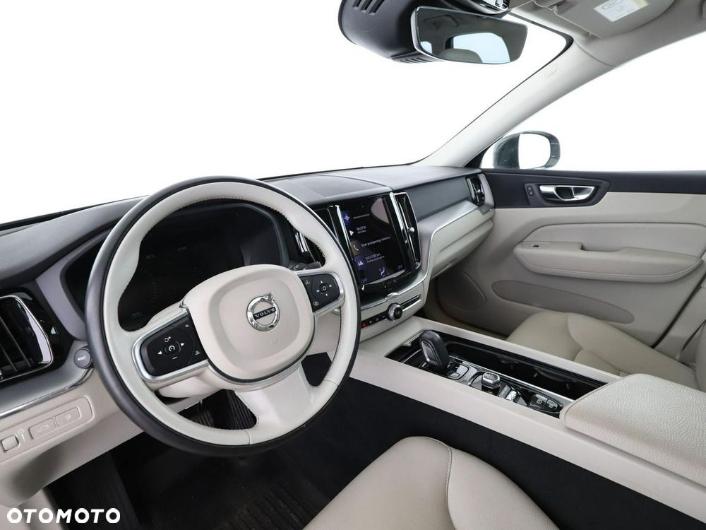 Volvo XC 60 T6 Plug-In Hybrid AWD Inscription Expression - 15