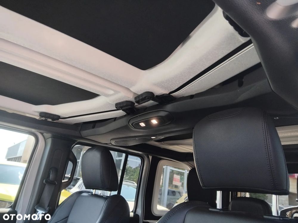 Jeep Wrangler Unlimited GME 2.0 Turbo Sahara - 19