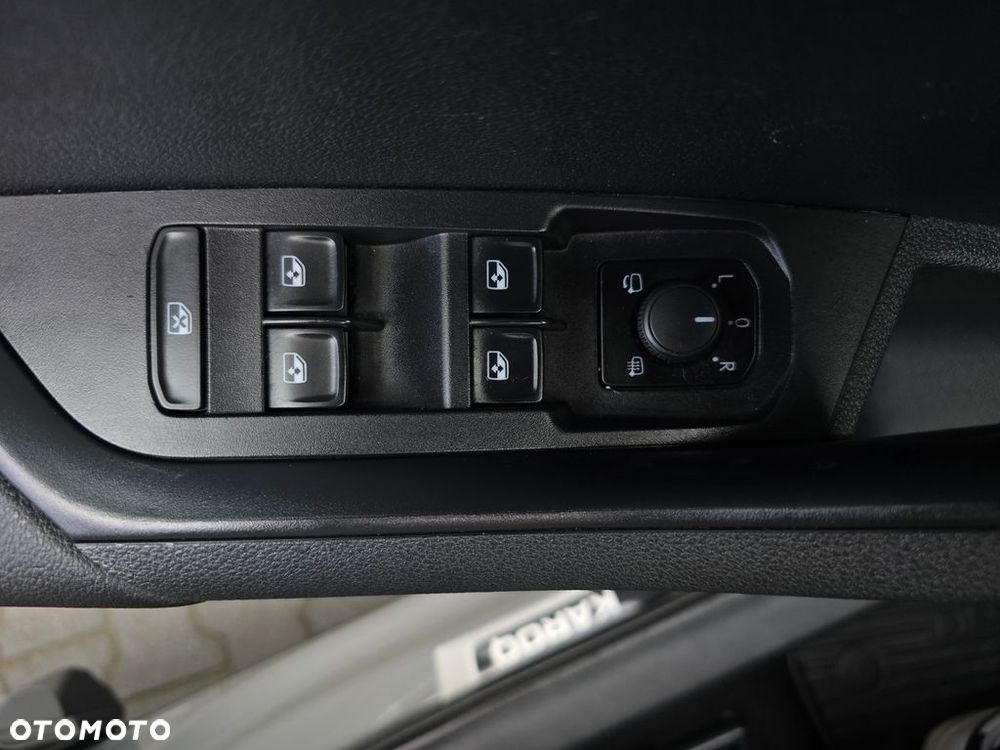 Skoda Karoq 1.5 TSI ACT Sportline DSG - 23