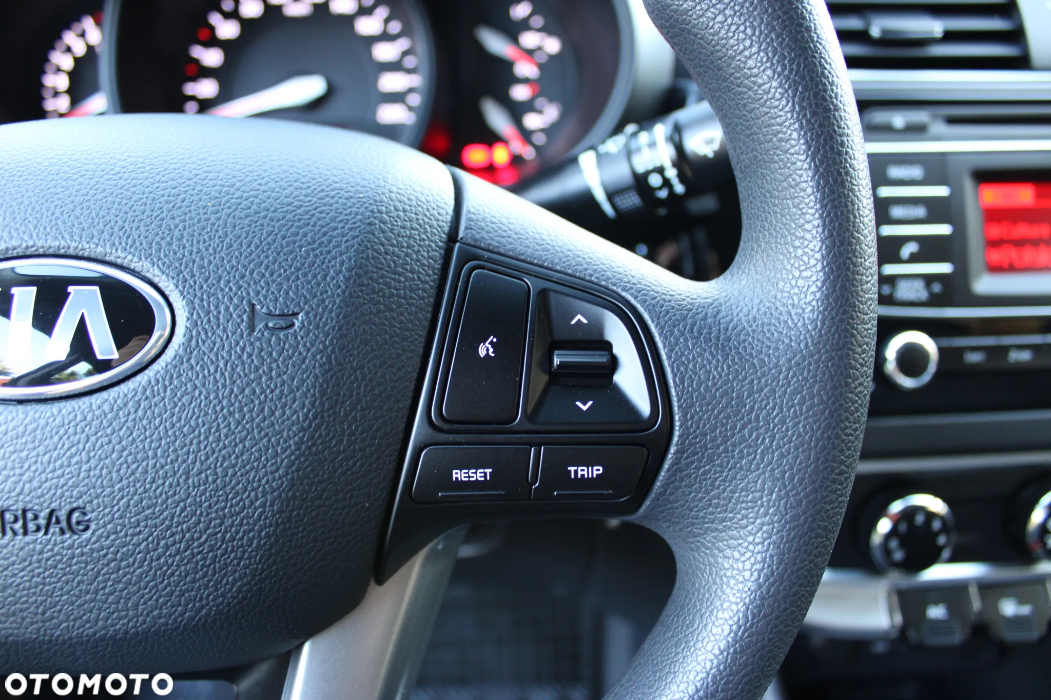 Kia Rio 1.4 M - 29