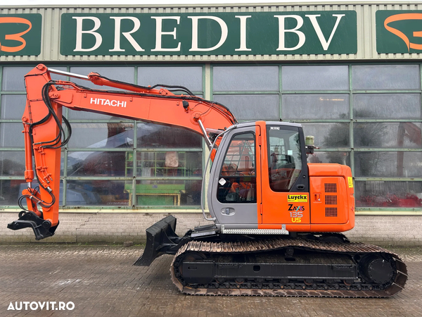 Hitachi ZX135US