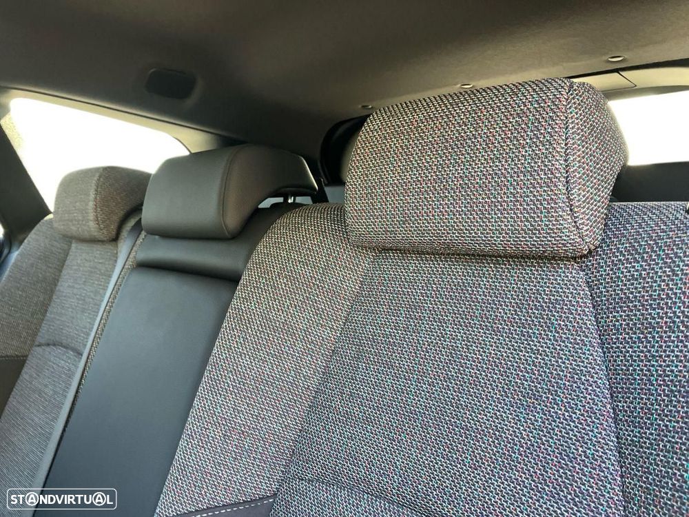 Toyota Corolla Touring Sports 1.8 Hybrid Comfort Plus - 21