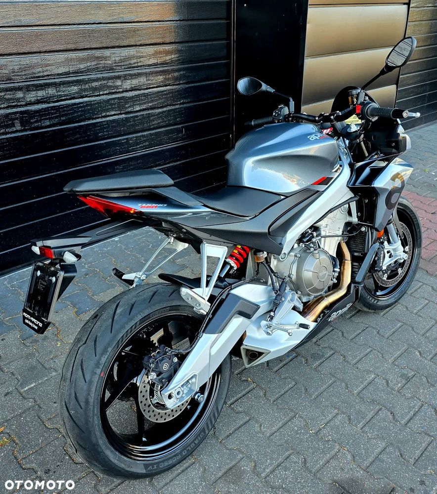 Aprilia Tuono - 9