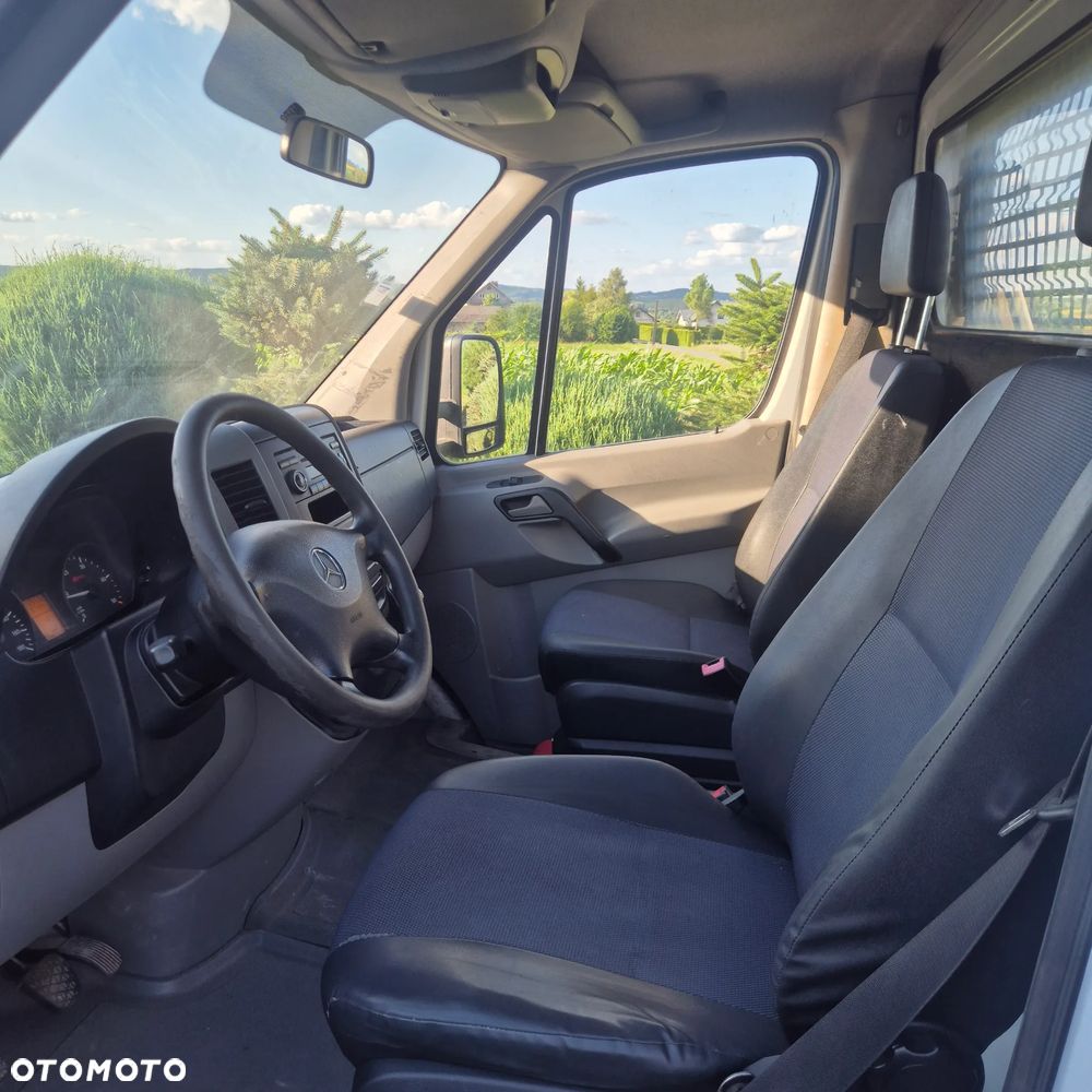 Mercedes-Benz Sprinter - 10