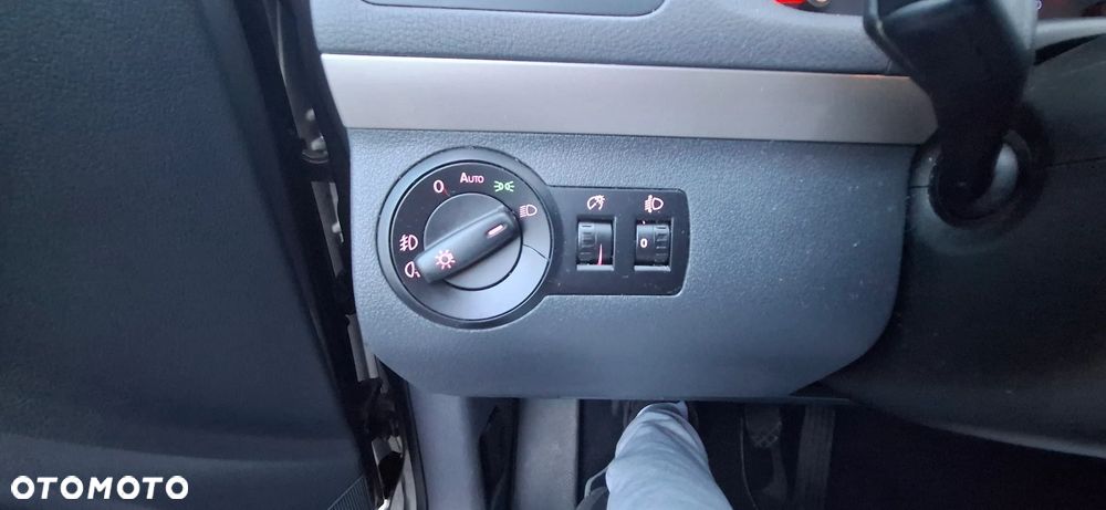 Volkswagen Touran 2.0 TDI Freestyle - 17