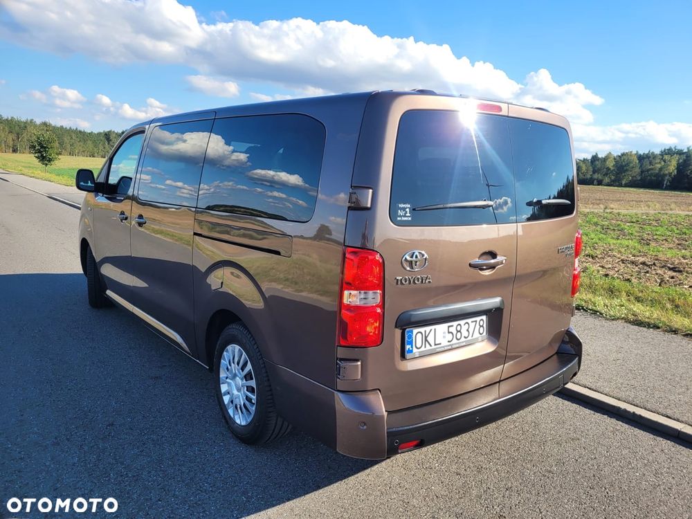 Toyota Proace Verso 2.0 D4-D Long Business - 17