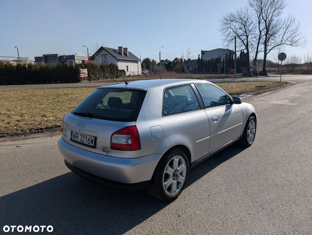 Audi A3 3-drzwiowe 1.8T Ambition - 3