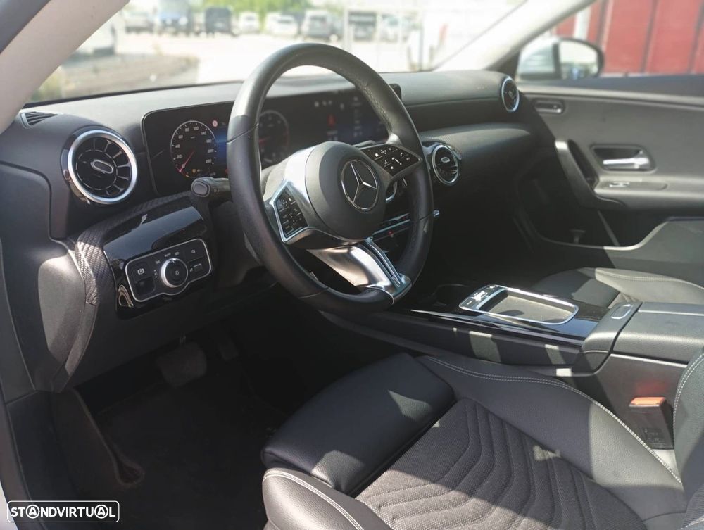 Mercedes-Benz CLA 180 d - 2