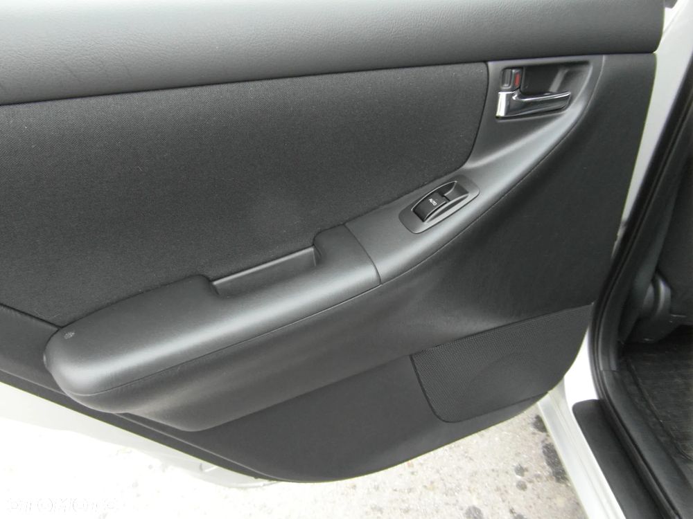 Toyota Corolla 1.6 VVT-i Automatik Executive - 33