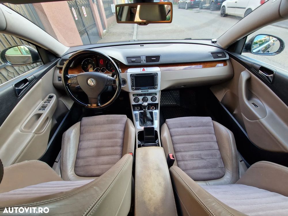 Volkswagen Passat 2.0 TDI Highline - 8