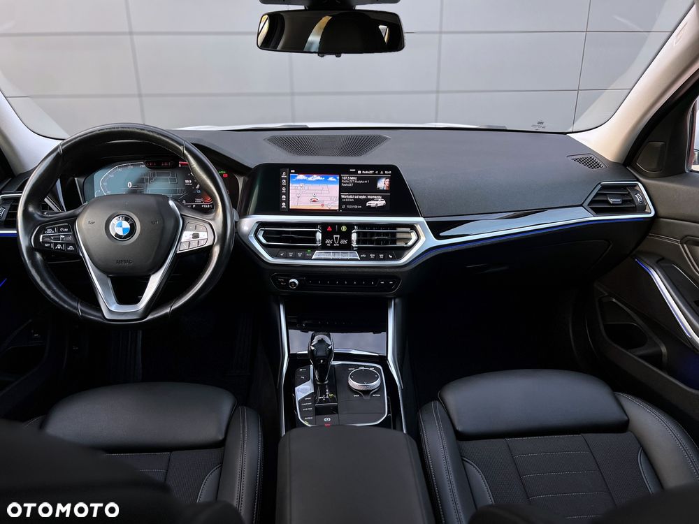 BMW Seria 3 320d Sport Line Shadow sport - 20