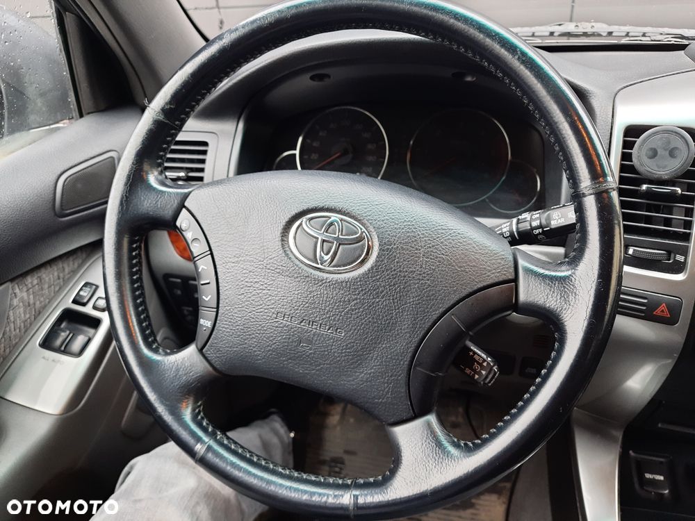 Toyota Land Cruiser - 8