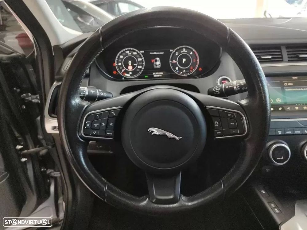 Jaguar E-Pace - 27