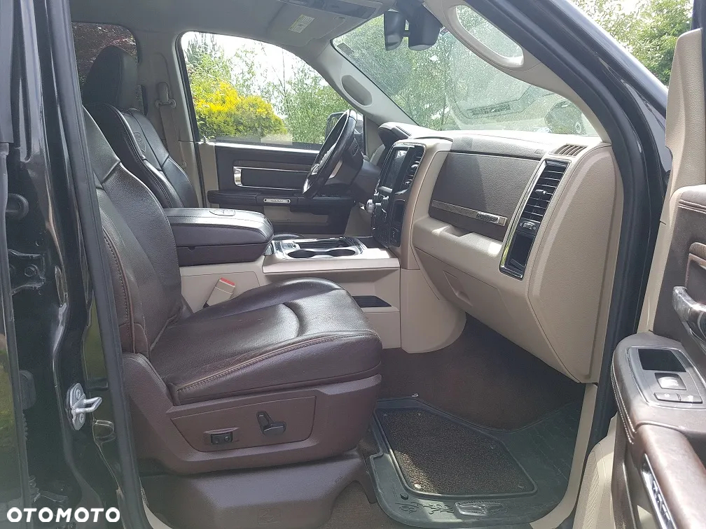 Dodge RAM 1500 5.7 4x4 - 14