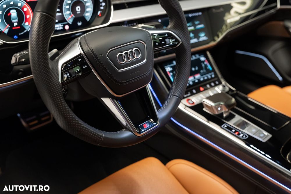 Audi S8 - 18
