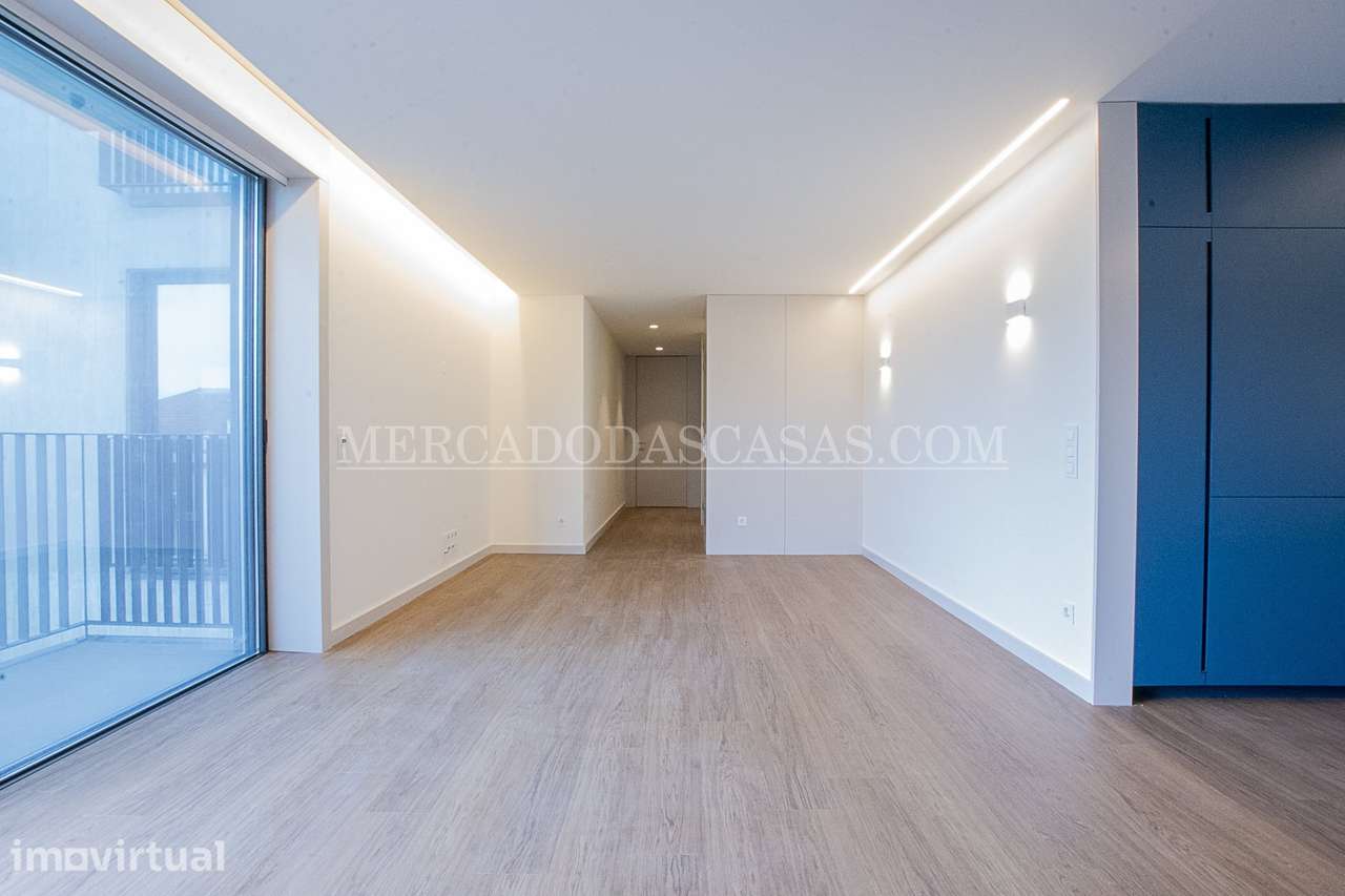 Apartamento T2 em Espinho c/varanda e box - Grande imagem: 5/25