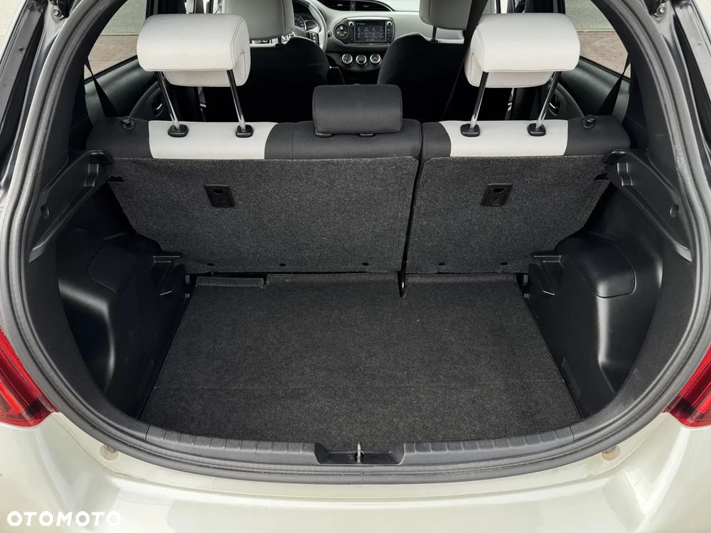 Toyota Yaris 1.33 Premium - 11