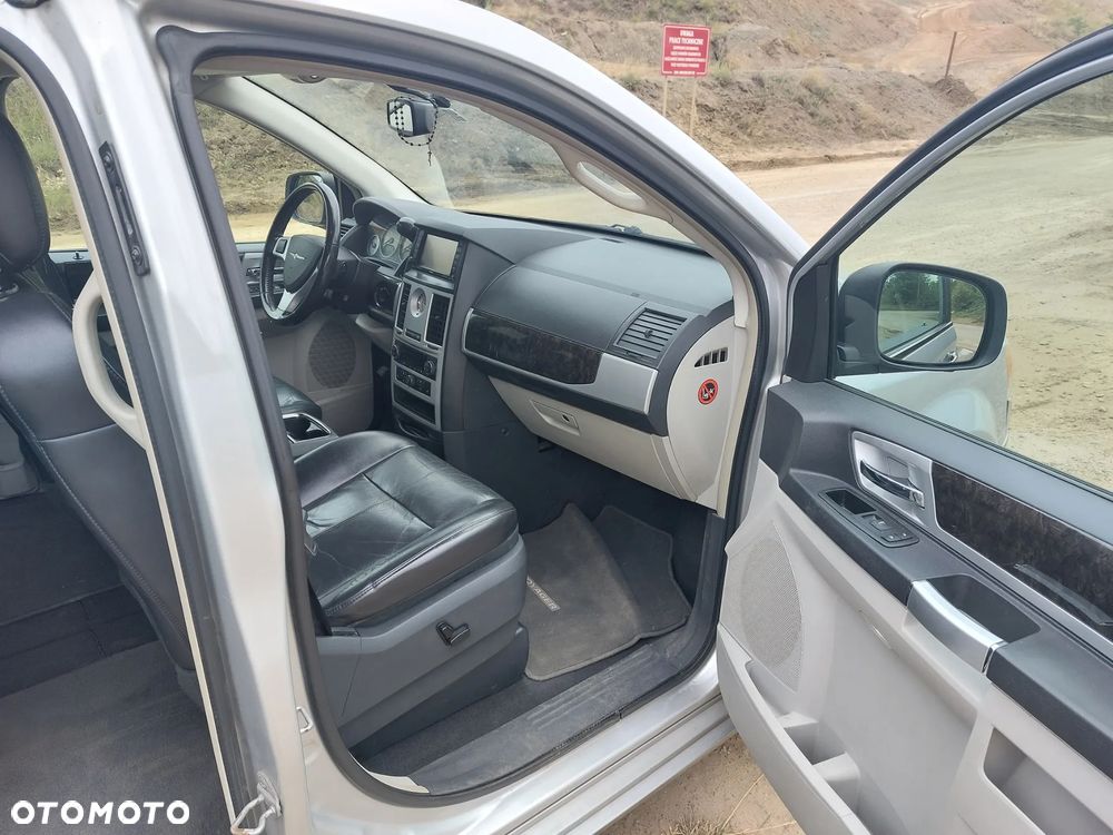 Chrysler Grand Voyager 2.8 CRD Limited - 15